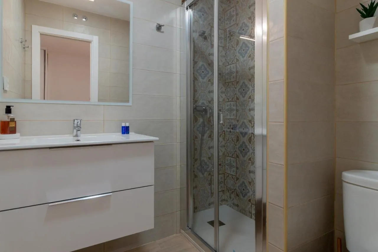 Irmitours Apartments Cordoba 0*,